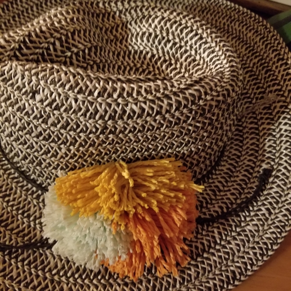 Cute Hat - Picture 4 of 5